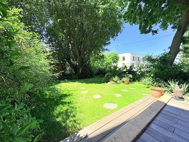 1068-13009 CABOT   4 PIECES EN REZ DE JARDIN  T.B.ETAT  PARK PRIVE