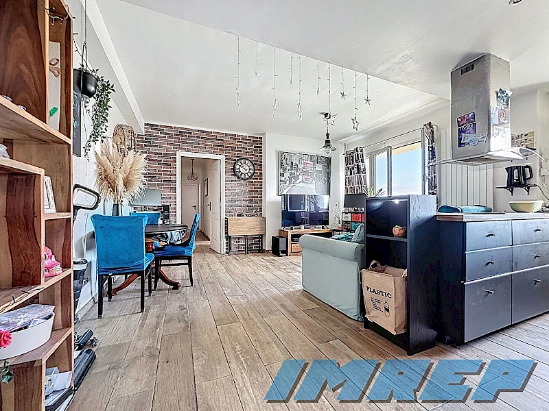 1072-Bel appartement T4 de 67m2 belle vue Saint-Giniez 13008 MARSEILL