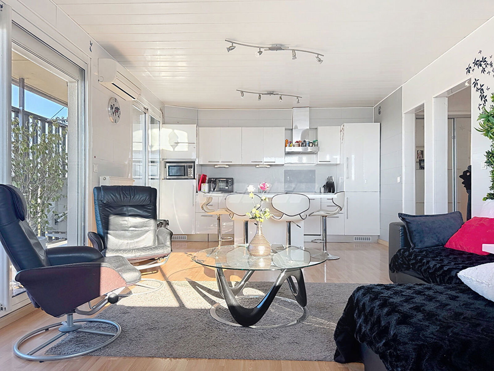 13010 Saint Tronc T4 78 m2 balcon cave - 3