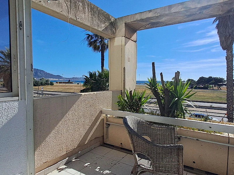 933-Bel Appartement T2 VUE MER - Quartier LA PLAGE 13008 Marseille -