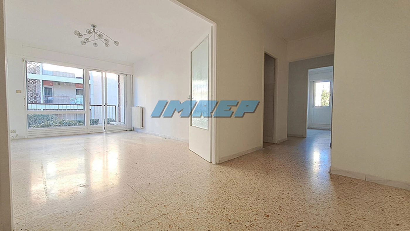 791-Grand T3/4 lumineux balcon cave et parking - 13010 MARSEILLE
