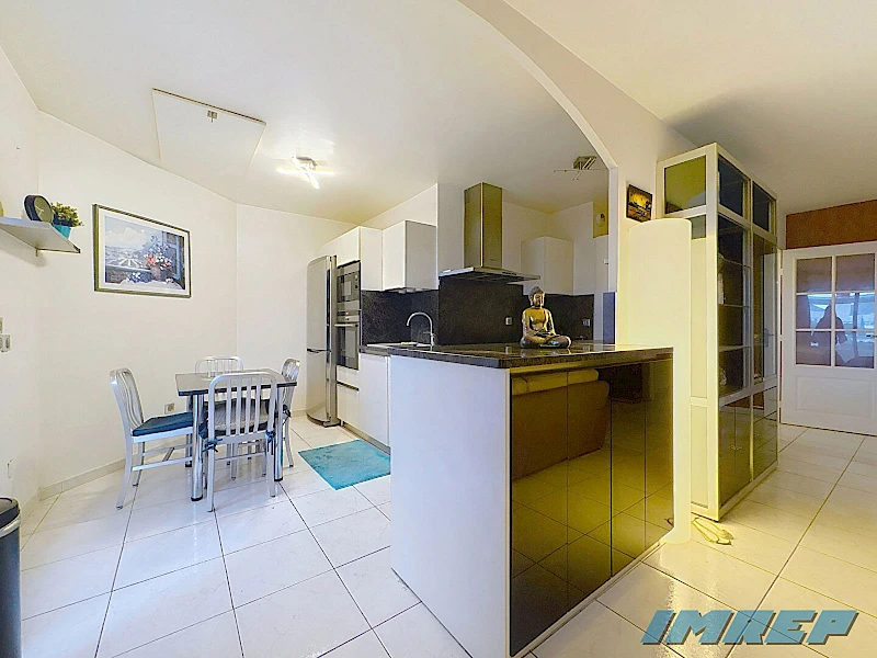 1038-13008 ST ANNE  BONNEVEINE dernier étage type 3 de  95 m2 TERRASS