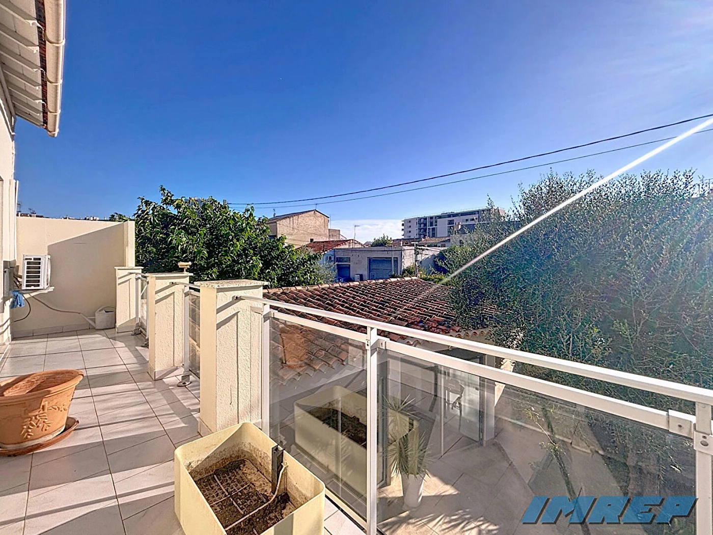 961-13010   Coeur du Village  de Saint  loup belle Maison de 188 m2