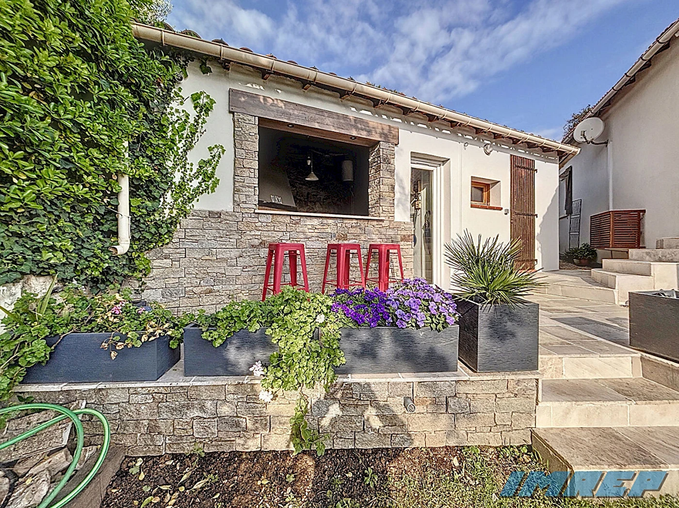 948-13013 Plan de Cuques Maison  avec jardin  piscine garage