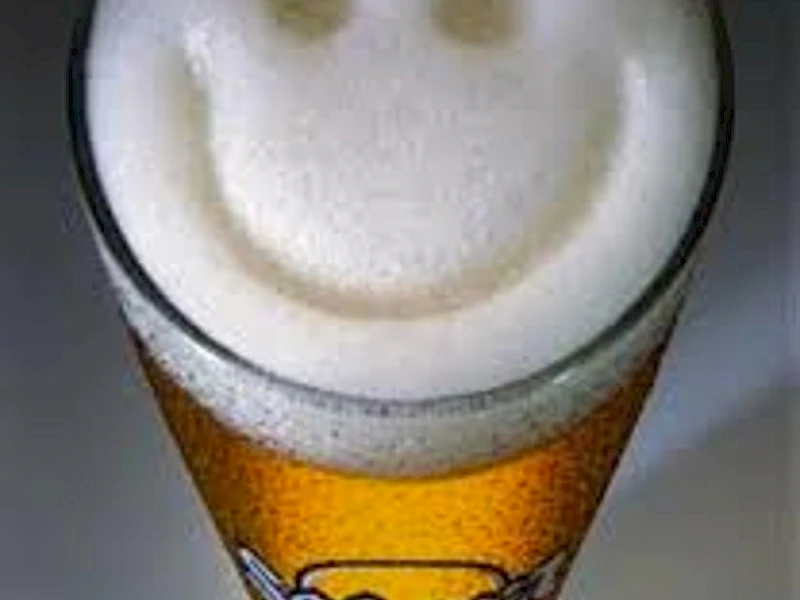 BRASSERIE LICENCE IV EN CENTRE COMMERCIAL D'ANGLE EMPLACEMENT N°1