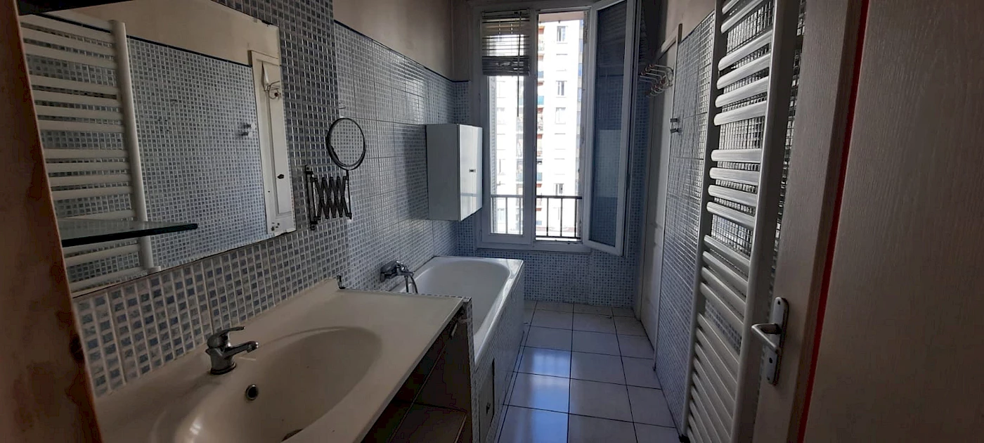 971-13008 ROUET  CANTINI  TOP EMPLACEMENT  3 pièces  avec ascenseur