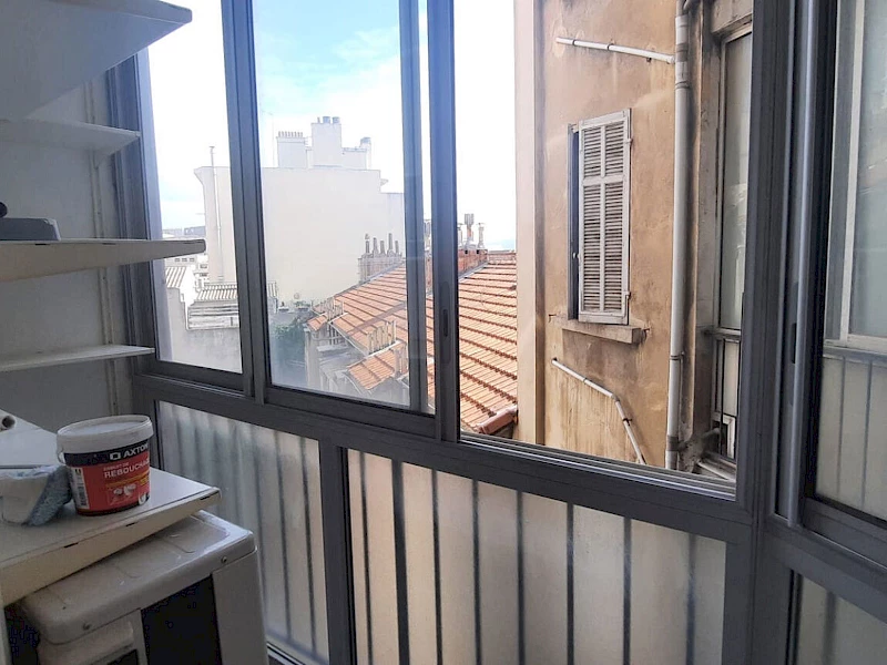 971-13008 ROUET  CANTINI  TOP EMPLACEMENT  3 pièces  avec ascenseur