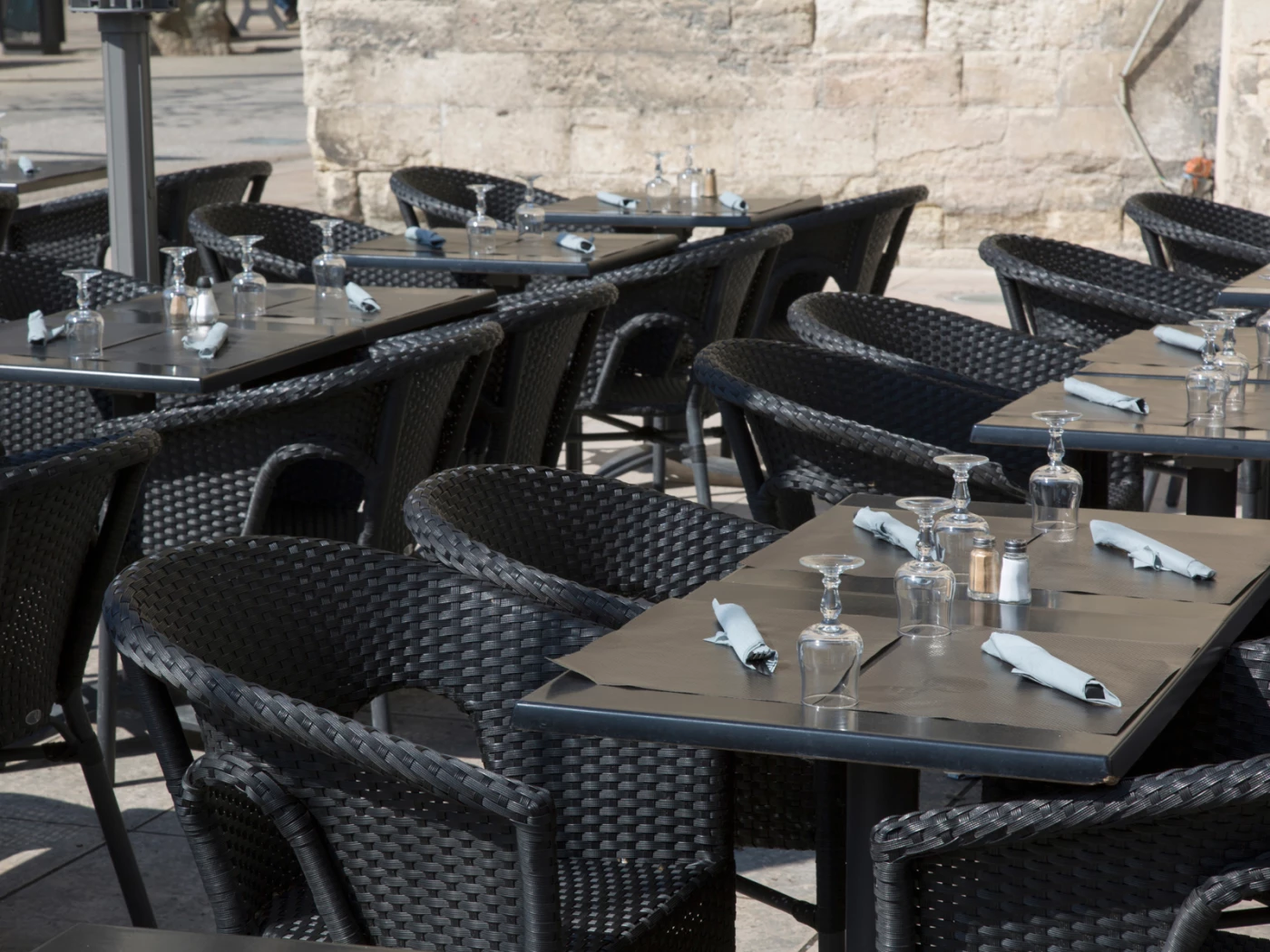 RESTAURANT Sur un PORT du Var