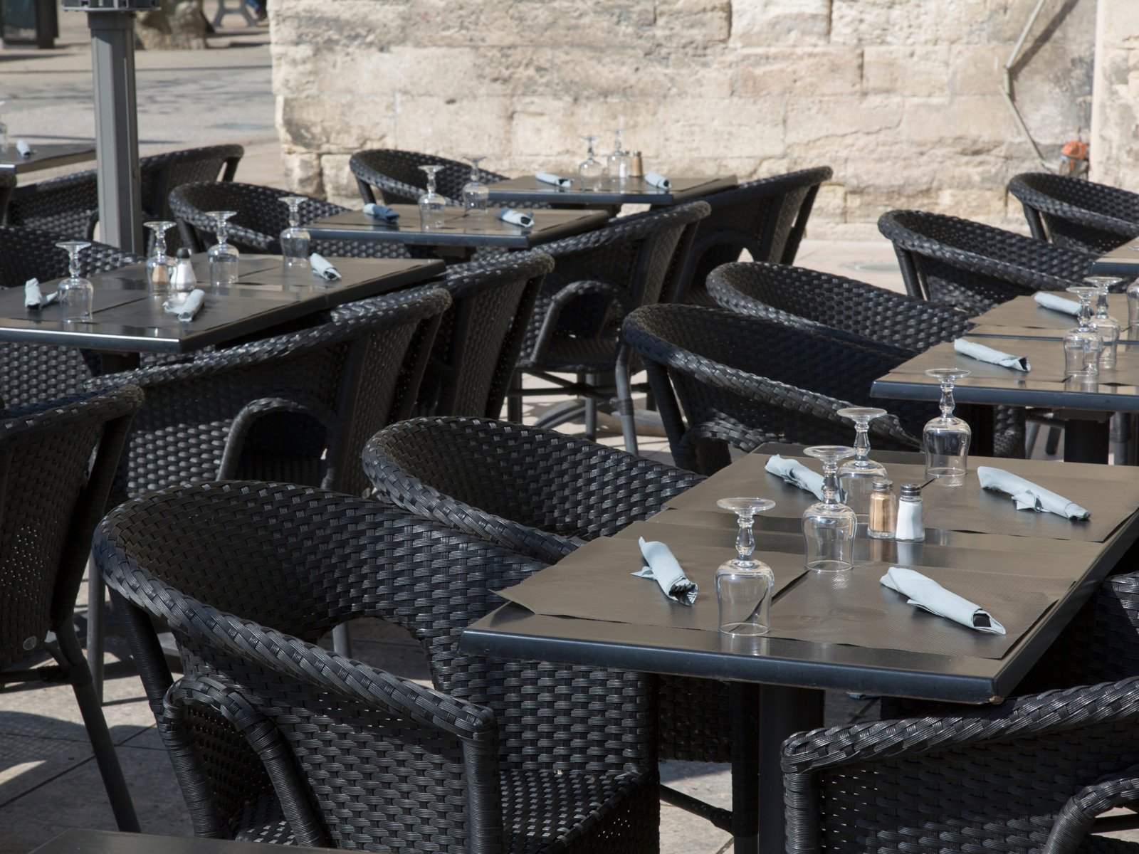 RESTAURANT Sur un PORT du Var - 4