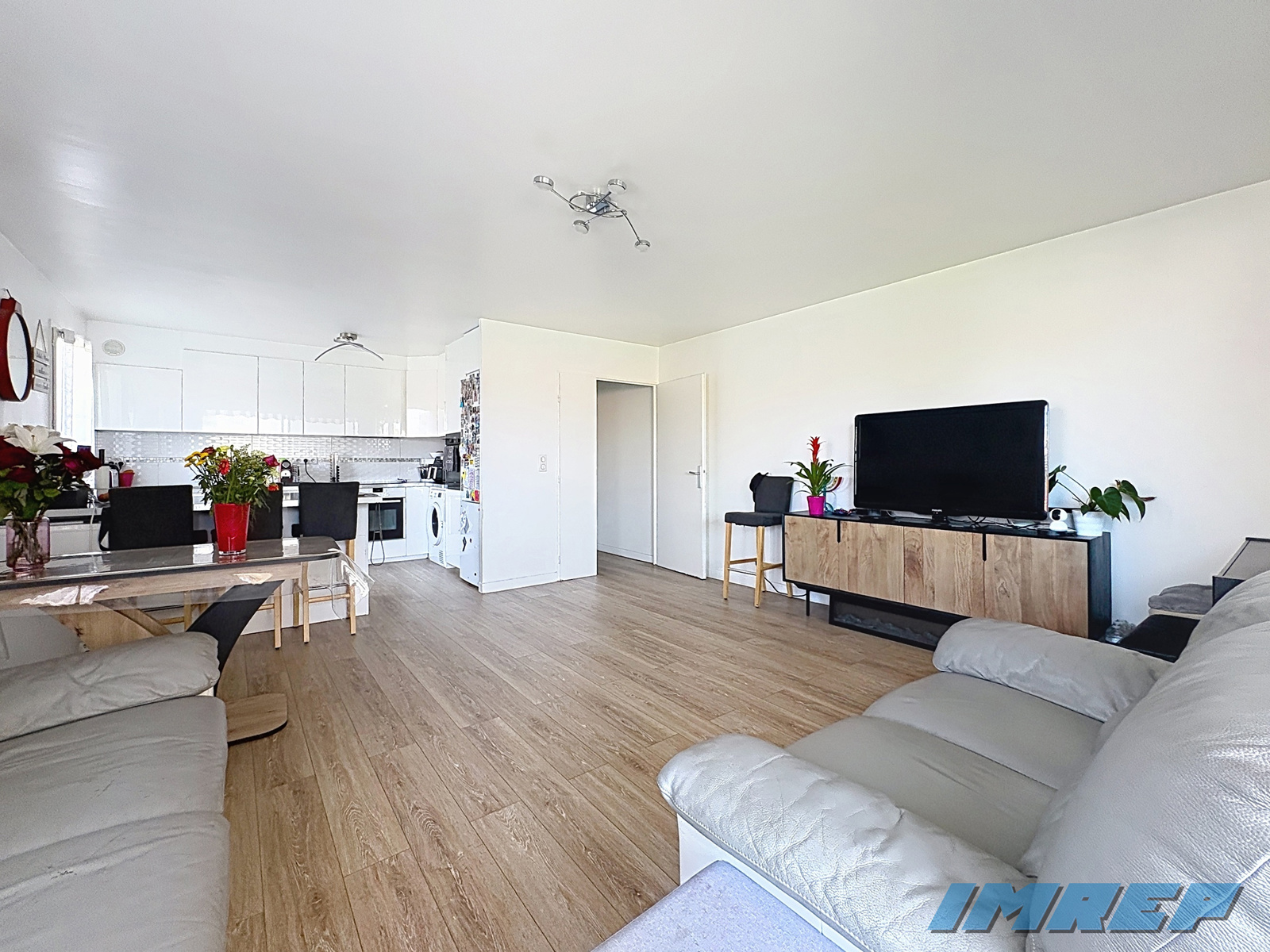 APPARTEMENT - 3