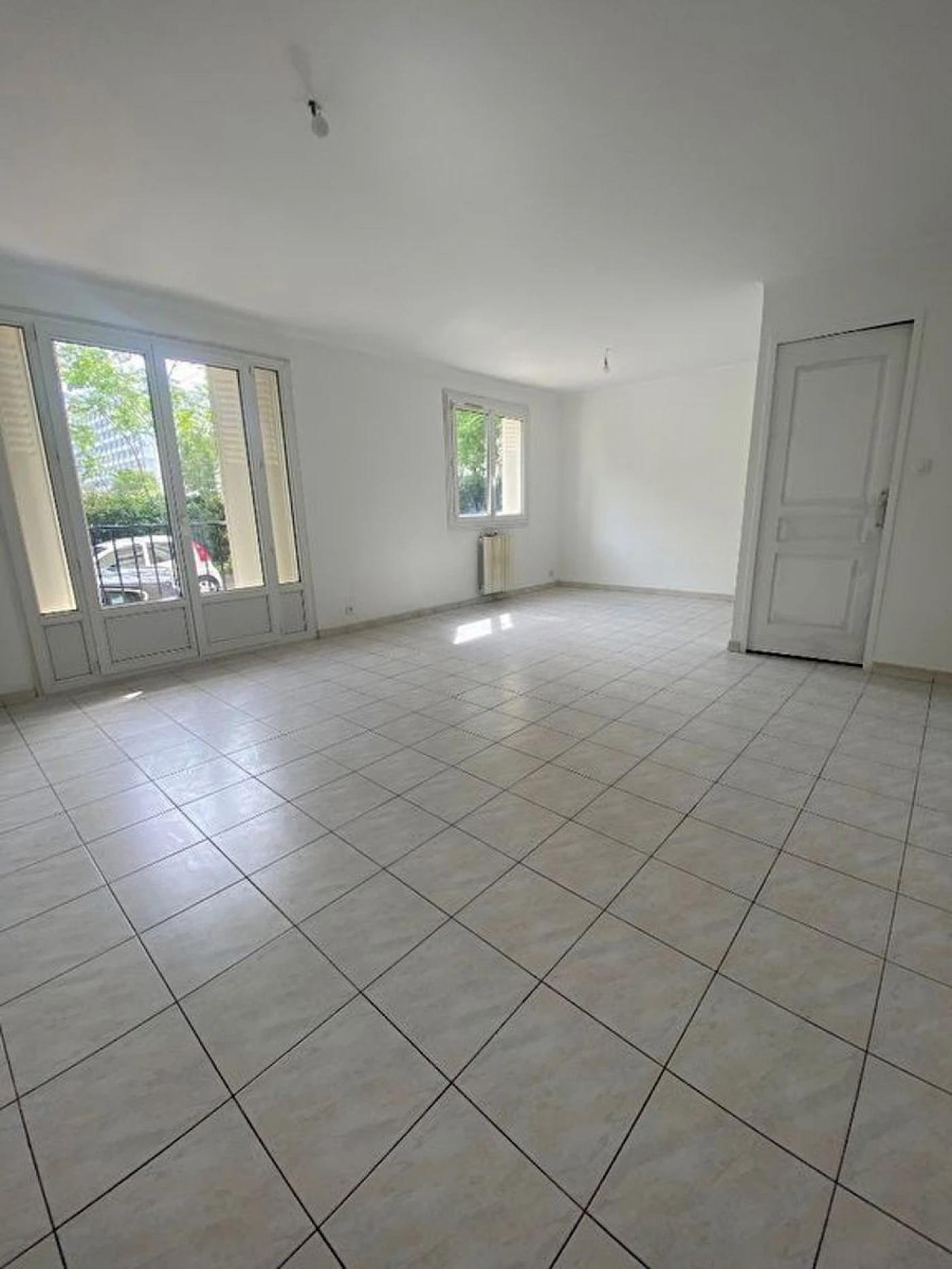 10933-Appartement 3 pièces - Ste Marguerite - 13009