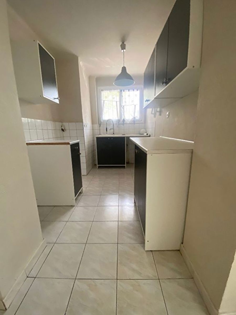 10933-Appartement 3 pièces - Ste Marguerite - 13009 - 7