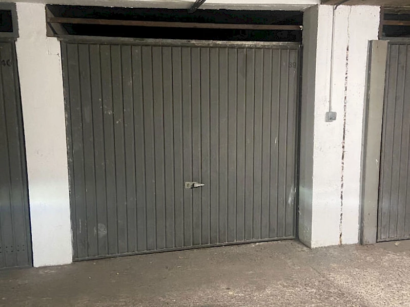 811-Garage -Sainte Marguerite- 13009