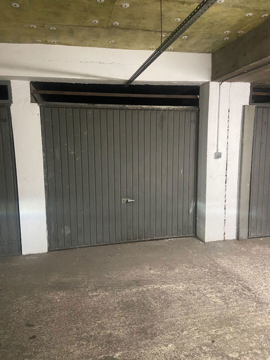 811-Garage -Sainte Marguerite- 13009 - 1