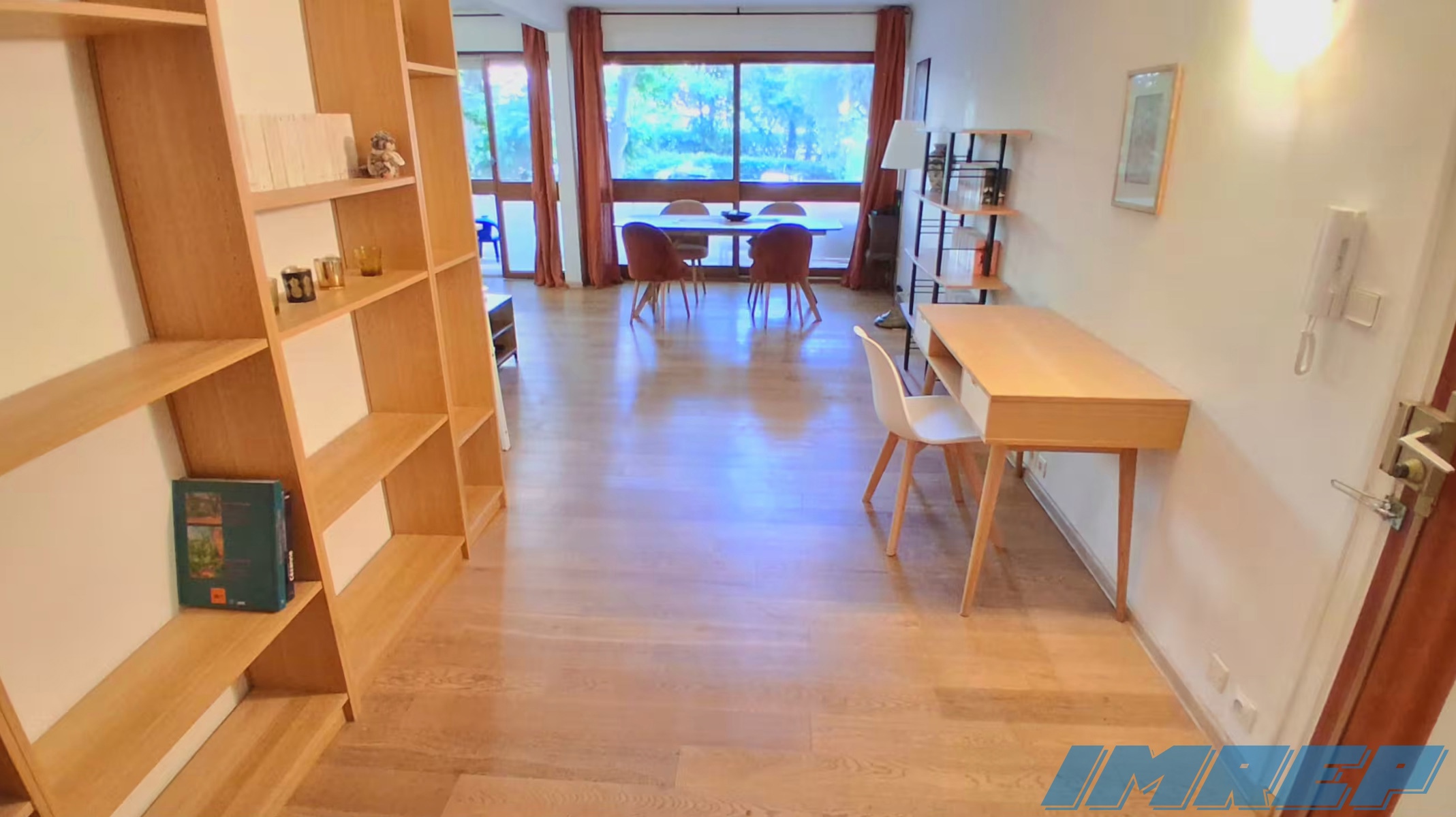T4 Transformé en T3 meublé dans un BEAU QUARTIER DU 8ème - 9