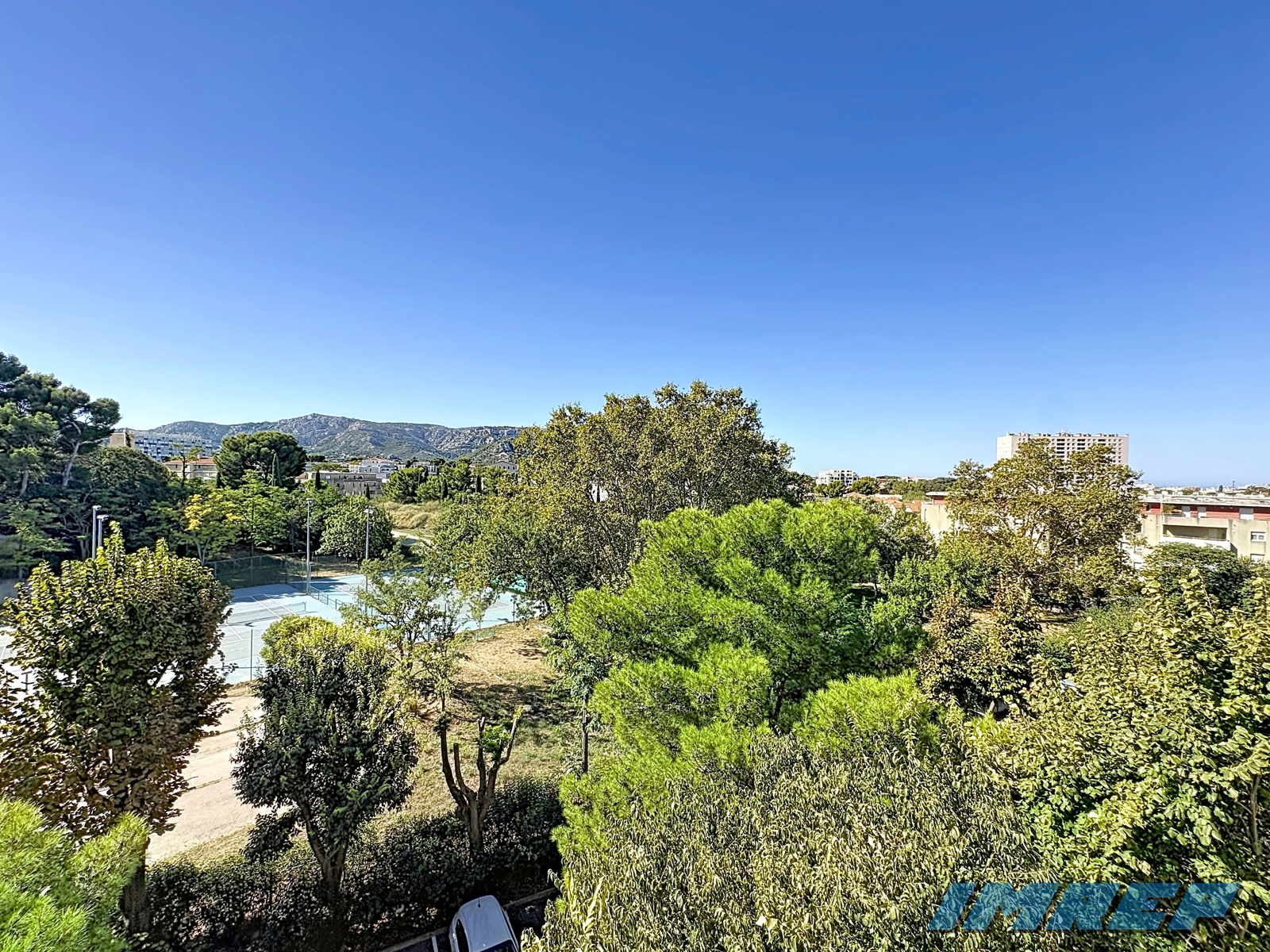 APPARTEMENT - 9
